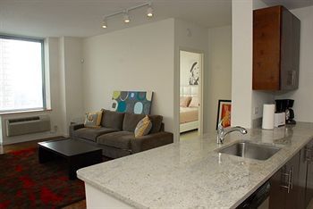 ג'רזי סיטי Luxy Suites Columbus מראה חיצוני תמונה